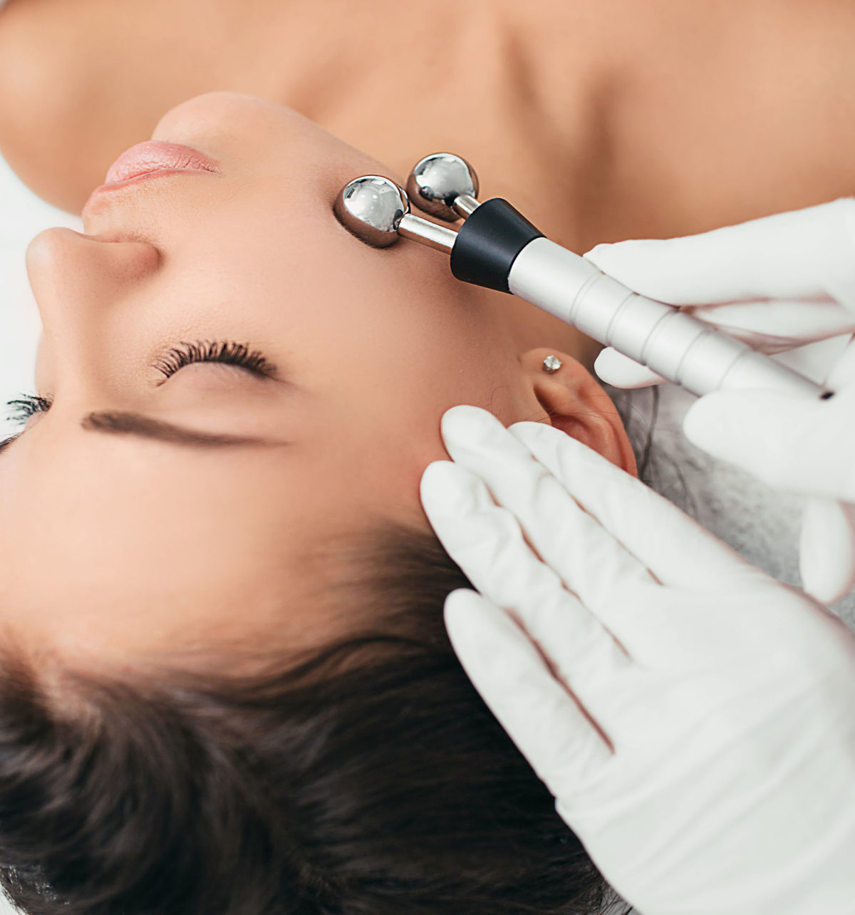 Galvanic/Iontophoresis Facial Treatment DermApproach Skincare Clinic